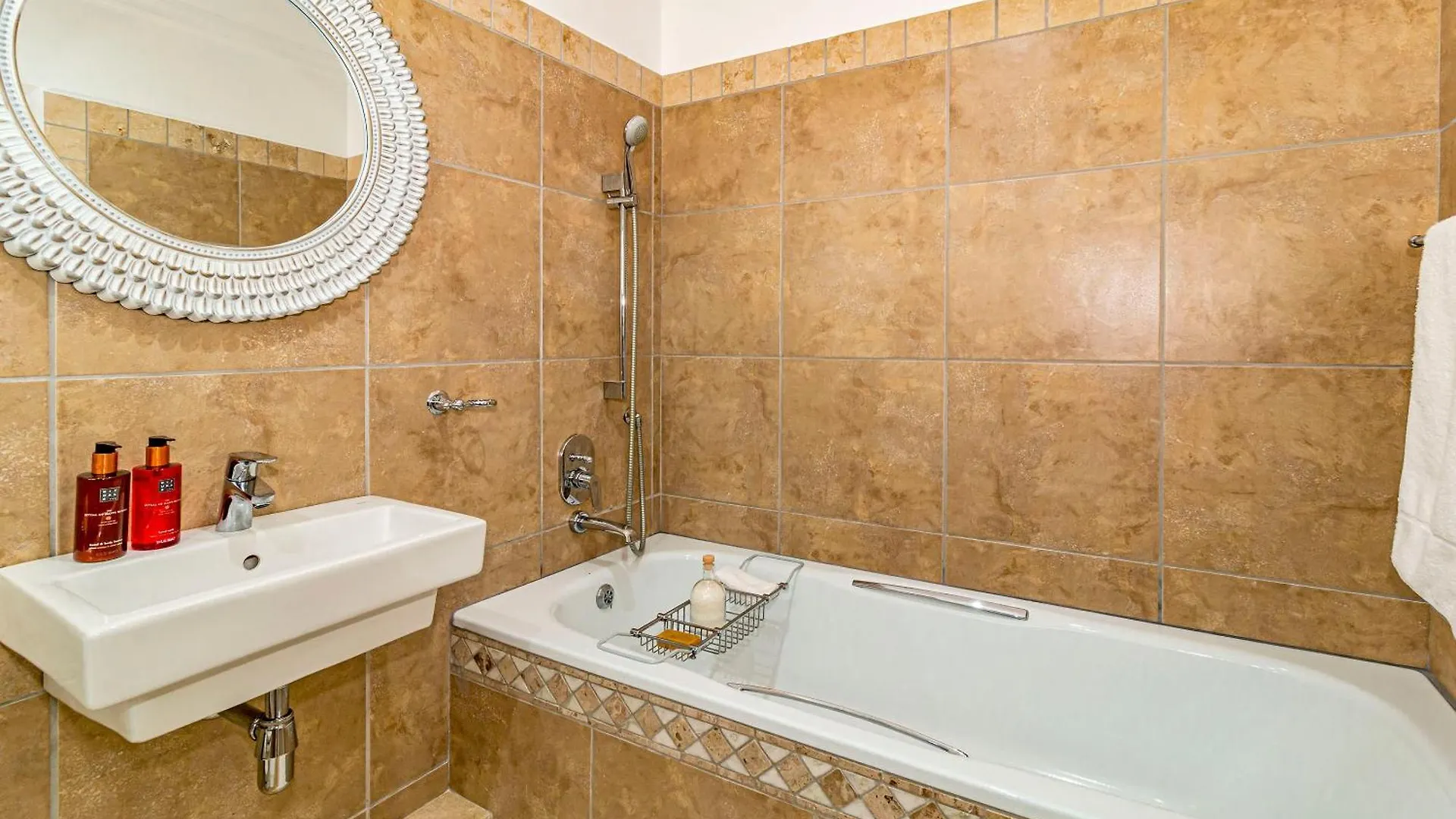 The Atrium Apartment Somerset West